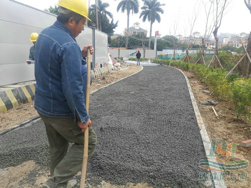 广州南沙金州涌透水混凝土项目施工中—地石丽